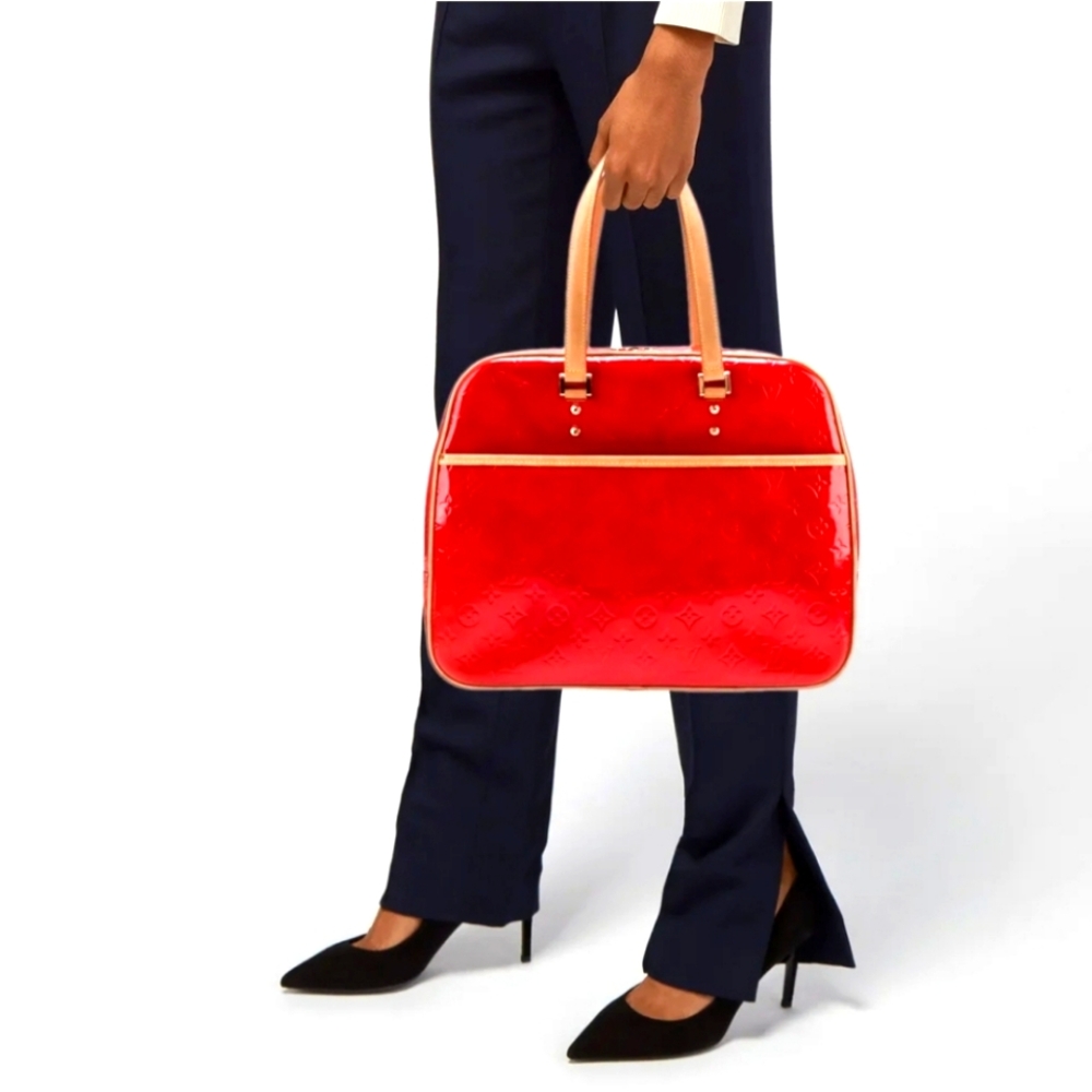 Louis Vuitton Red Monogram Vernis Sutton